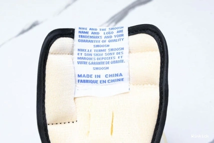 Design 1 Travis Fragment Air DM7866-104 Low OG x SP Jordan Scott 0829